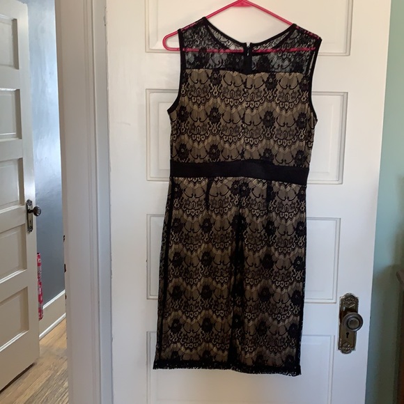 Dress size 10 - Picture 2 of 3